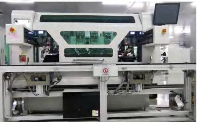 Automatic fuse and relay insertion machine for power distribution boxes